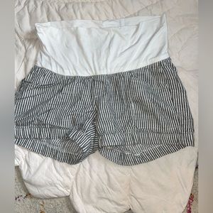 Old Navy Maternity Shorts